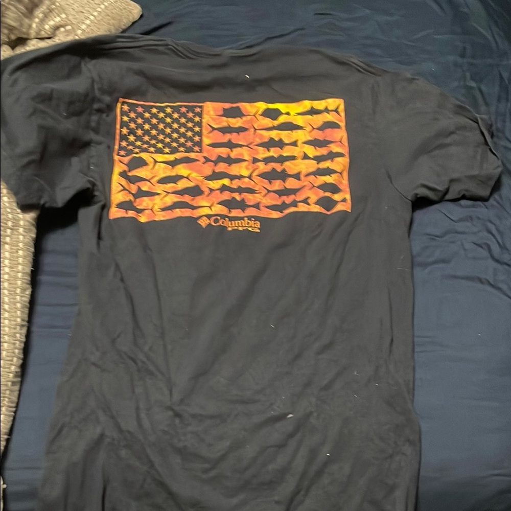 Columbia Black Tee with Fish and Flag Graphic